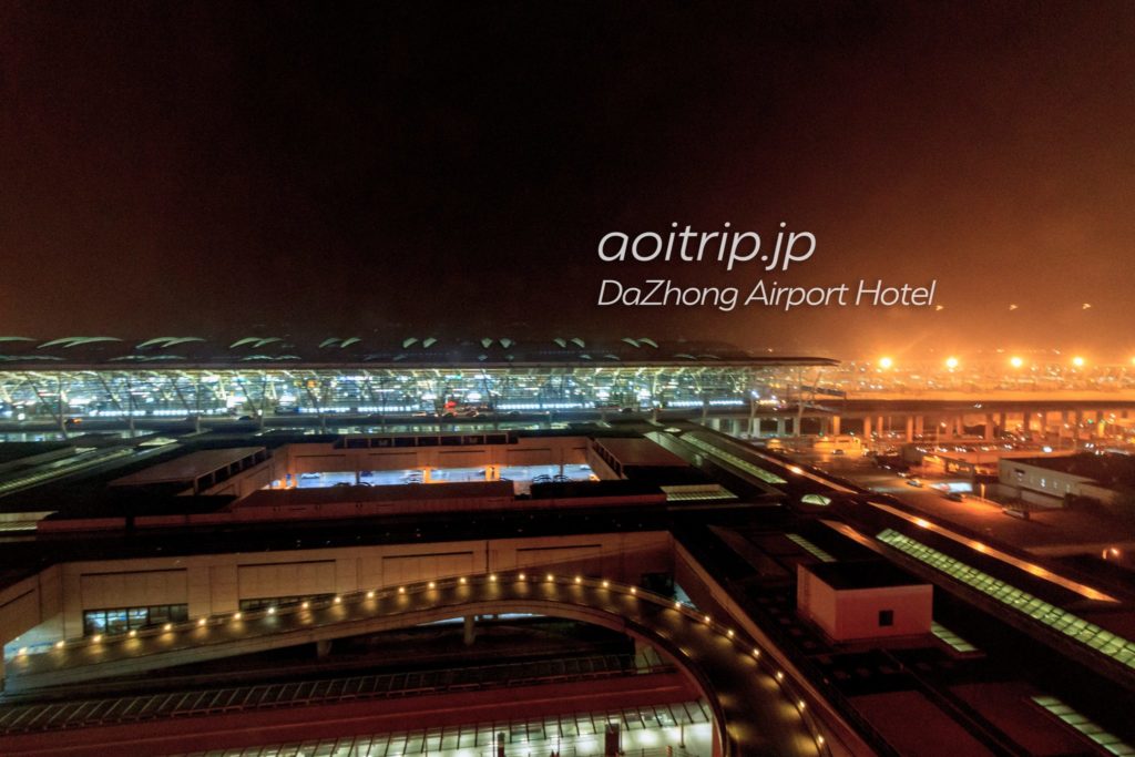 ダージョンエアポートホテル お部屋からの眺望(夜景)