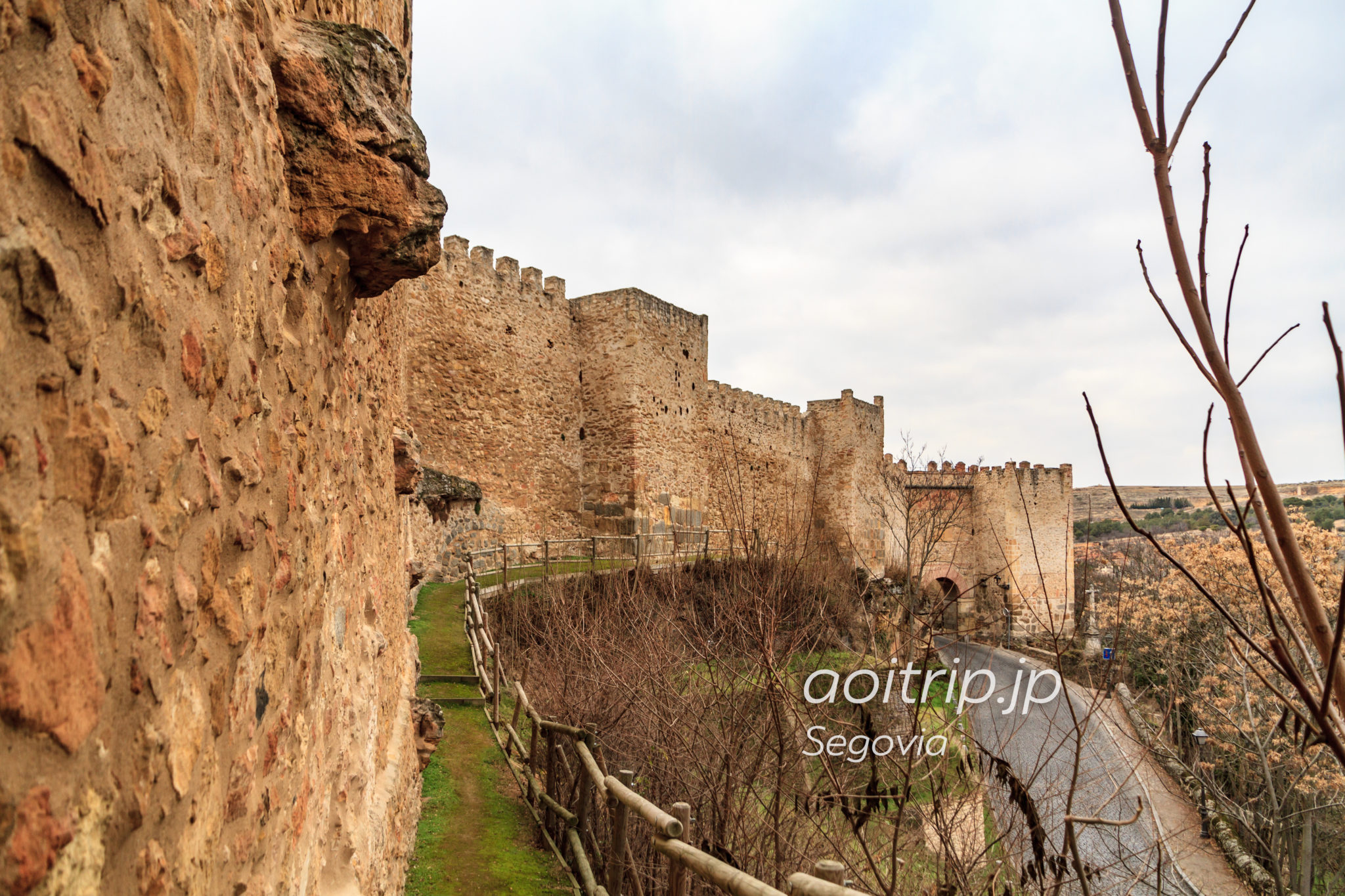 スペイン・セゴビア旧市街と水道橋 観光（世界遺産） あおいとりっぷ
