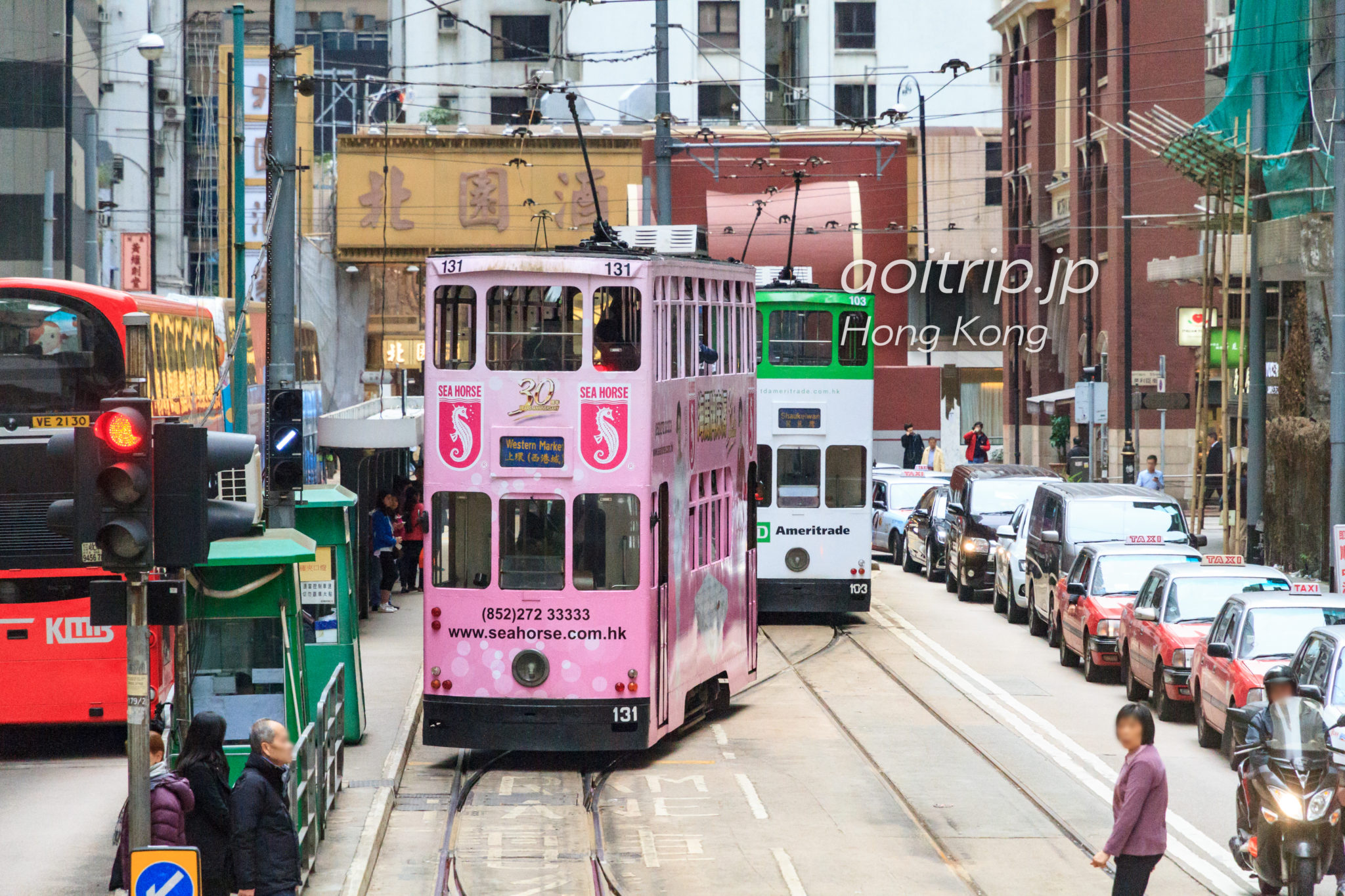 香港の路面電車トラム2階座席からの眺め
