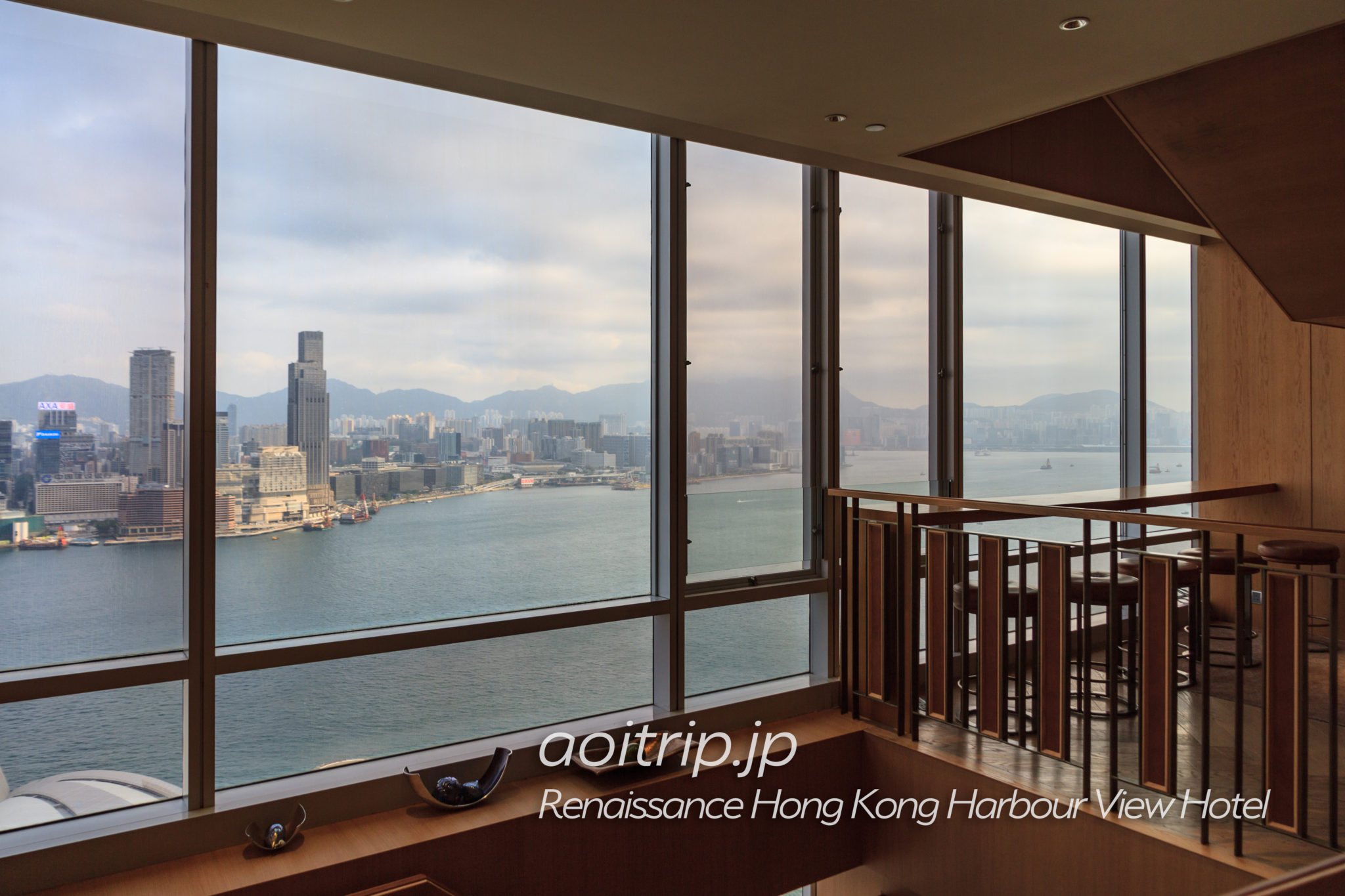 ルネッサンス香港ハーバービューホテルのクラブラウンジの眺望