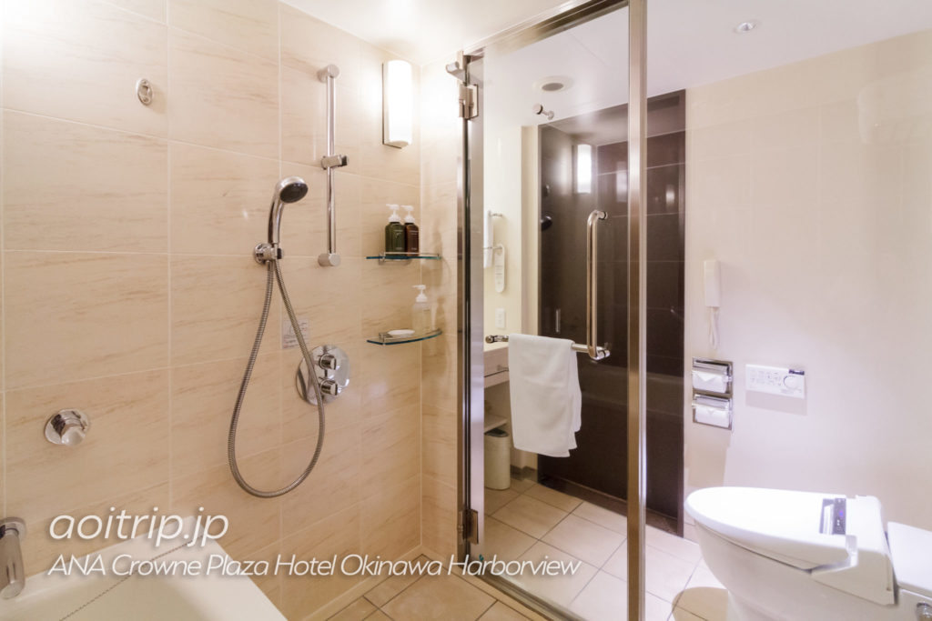 ANAクラウンプラザホテル沖縄ハーバービューのバスルーム