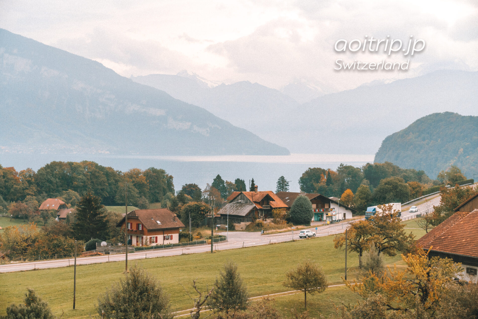 スイス鉄道の車窓からの景色