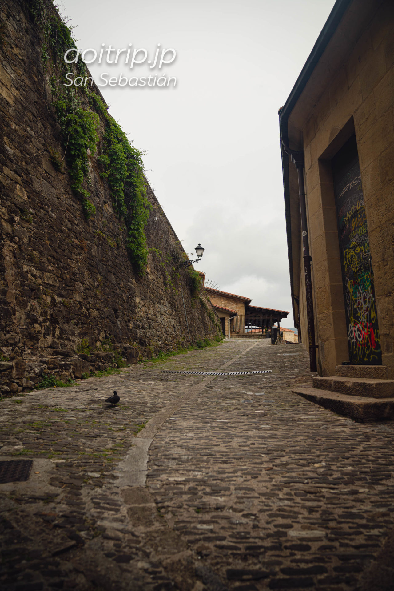 モンテウルグル キリスト像の建つ旧要塞（サンセバスティアン,スペイン） あおいとりっぷ