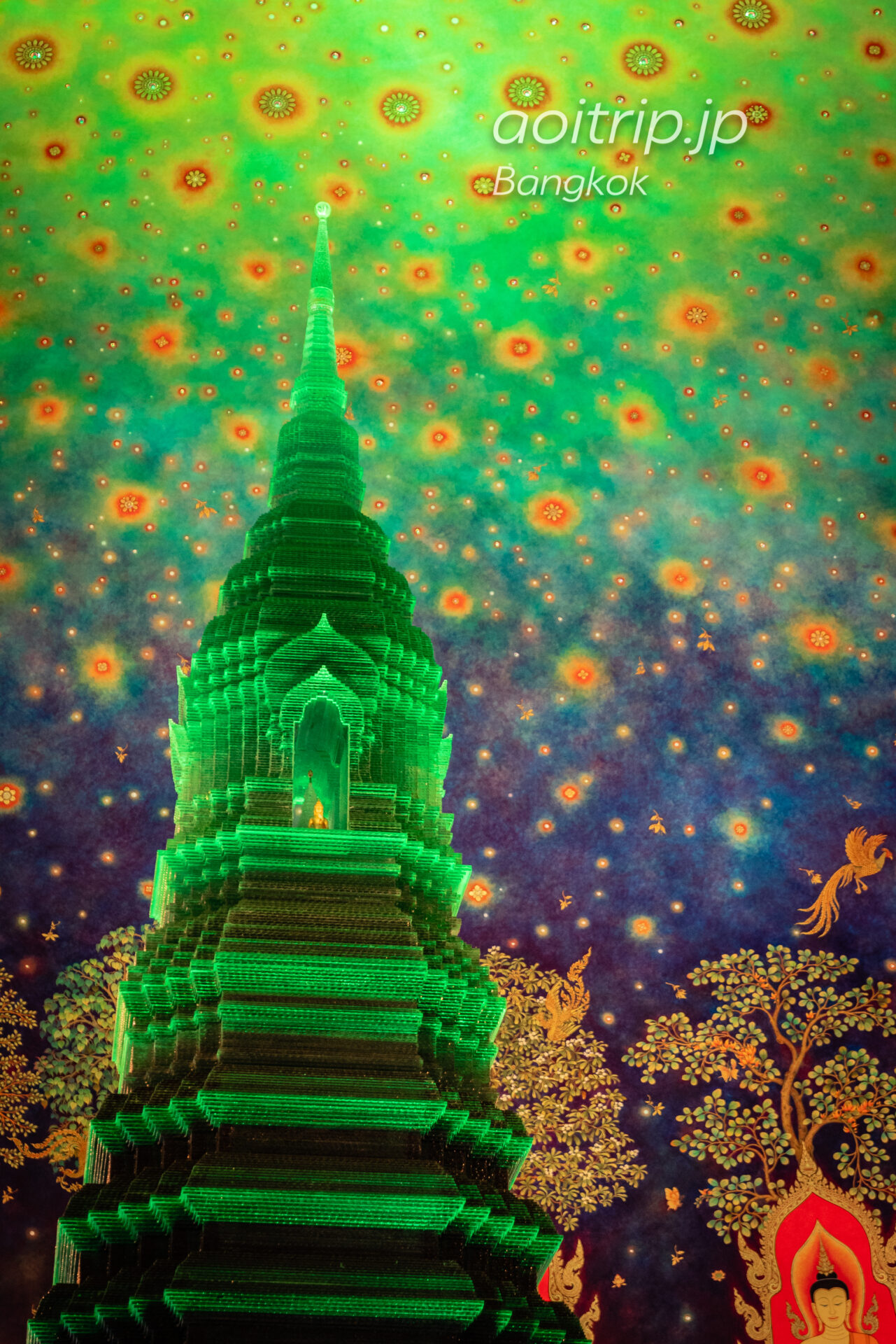 バンコクのワットパクナーム寺院