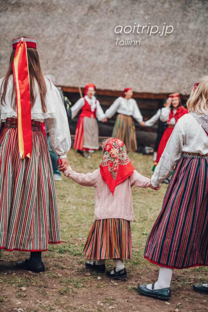 エストニア民族野外博物館（Estonian Open Air Museum）のフォークダンス