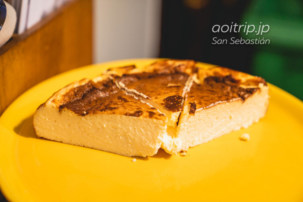 サンセバスティアンのバル Bar Sport チーズケーキ Tarta de Queso