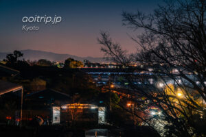 京都嵐山 夜明けの渡月橋と桜と朝日