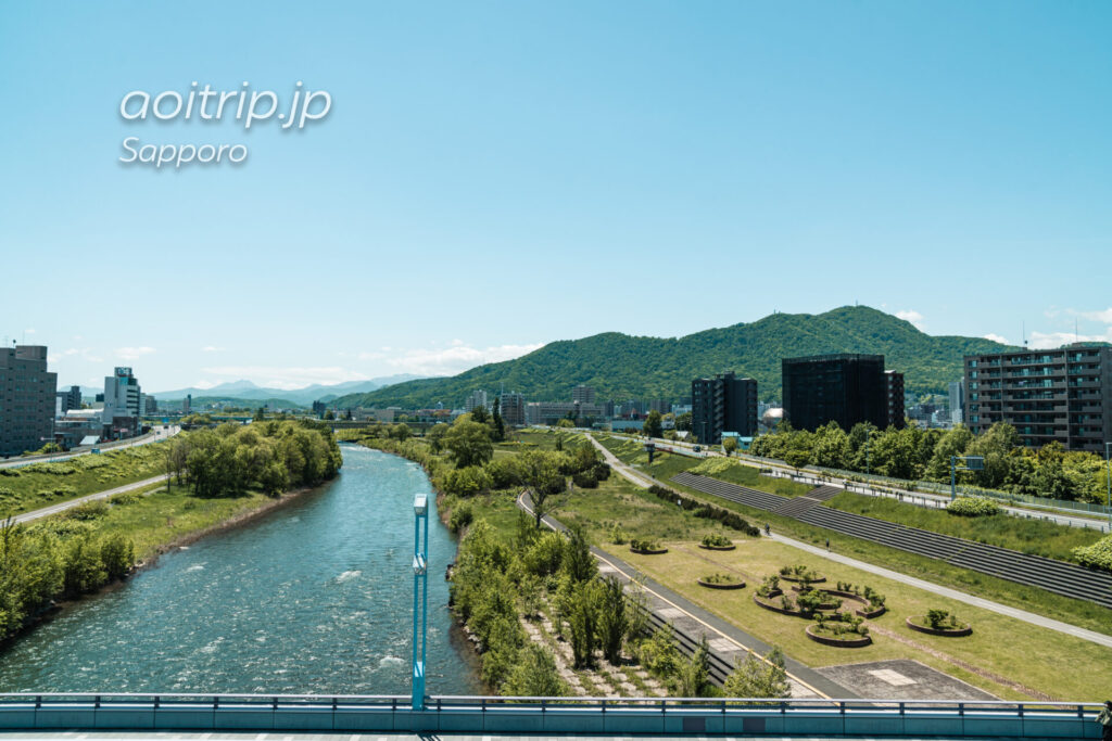 幌平橋 豊平川に架かる眺望の良い望岳の橋 Horohirabashi Bridge, Sapporo あおいとりっぷ
