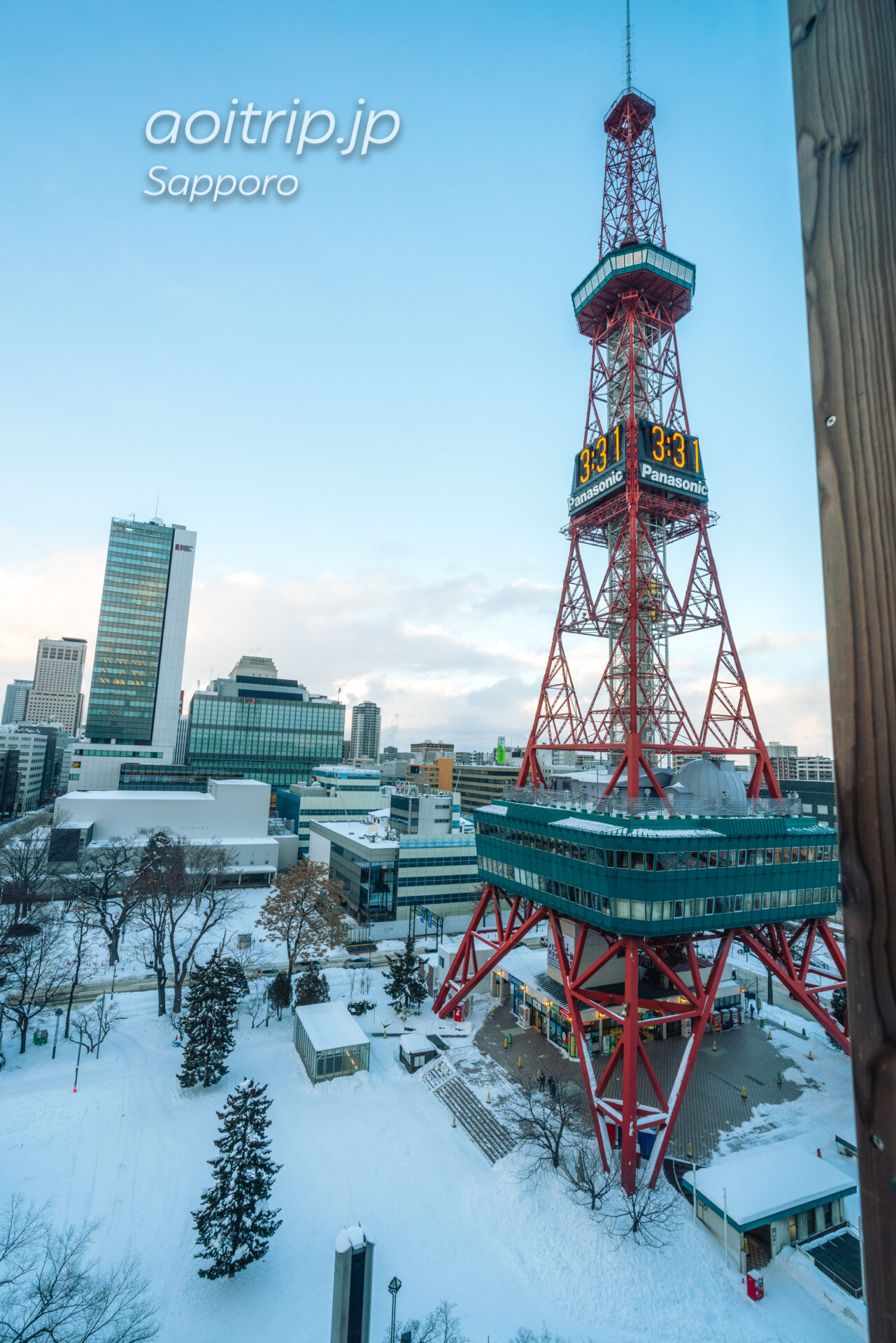 ザ ロイヤルパーク キャンバス 札幌大通公園 客室の窓越に望むさっぽろテレビ塔